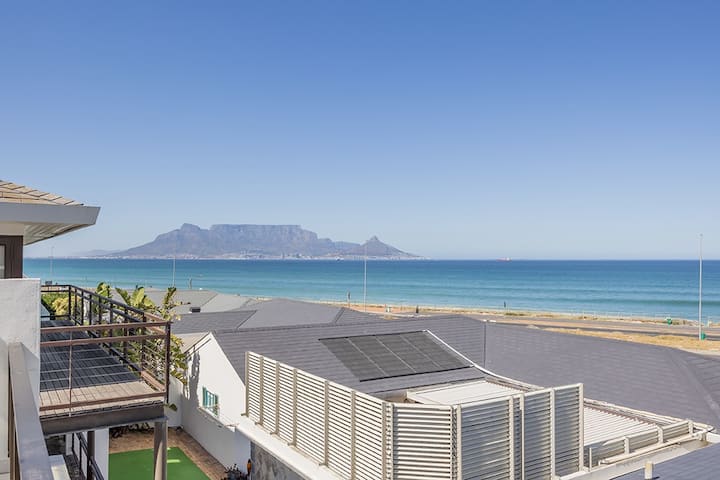 3 Bedroom Property for Sale in Beachfront Western Cape